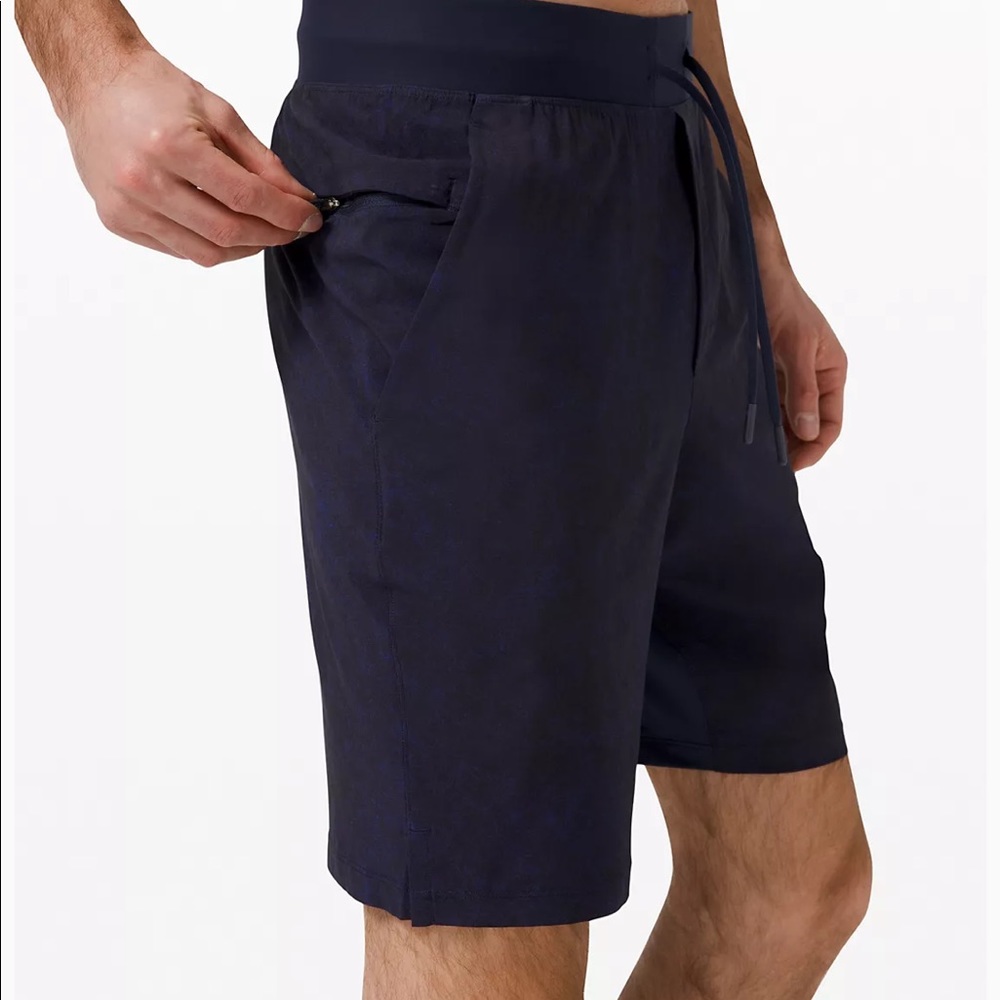 Lululemon THe SHORT with liner 9” shorts